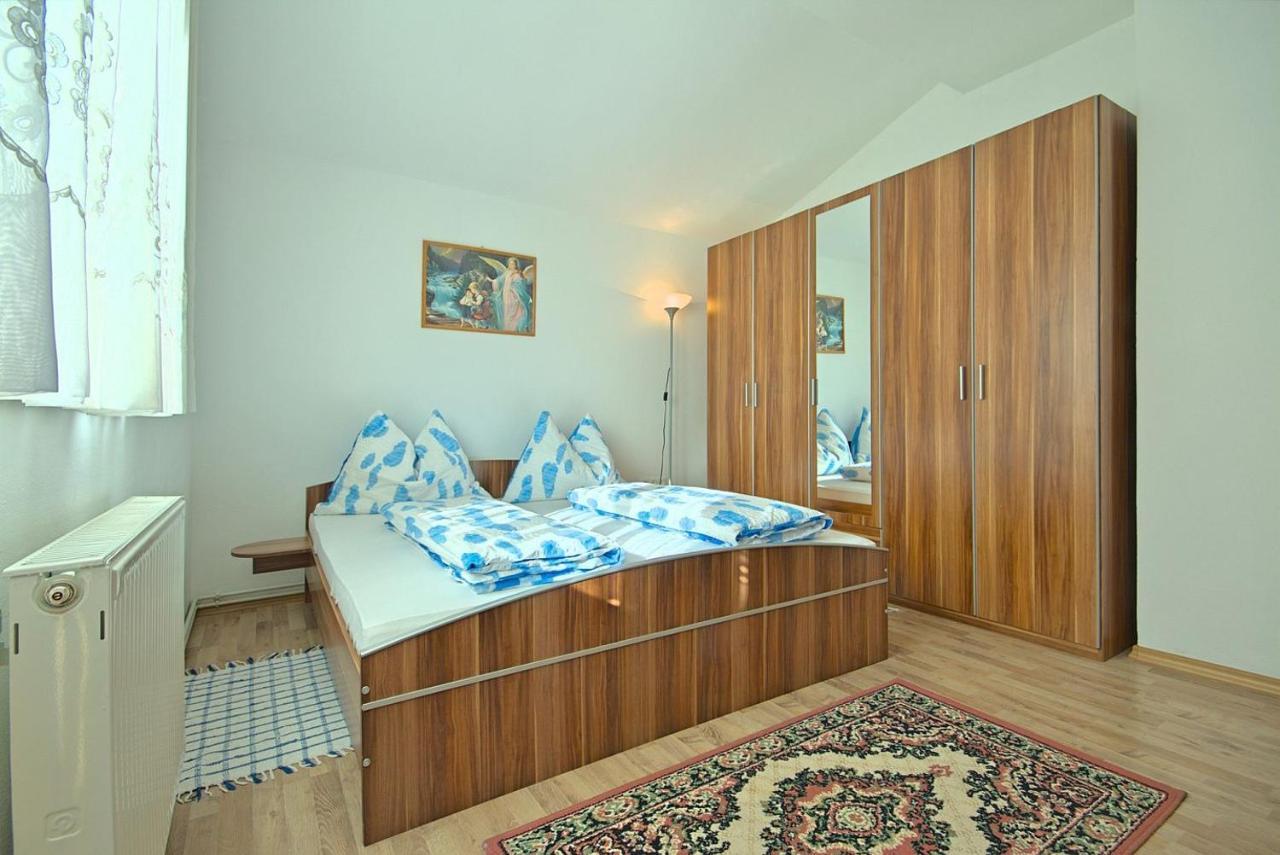 App Rosi Appartement Poreč Buitenkant foto