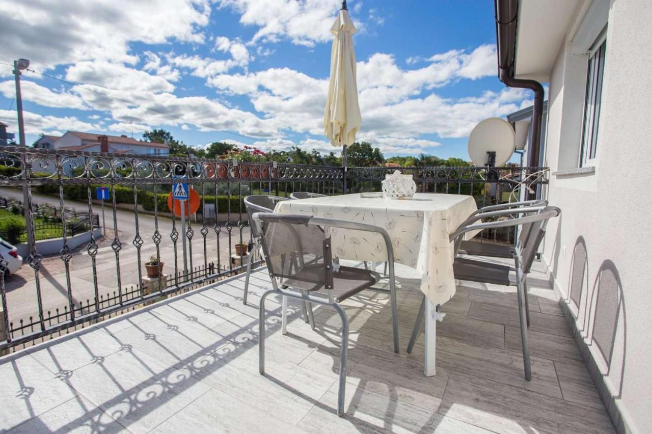 App Rosi Appartement Poreč Buitenkant foto