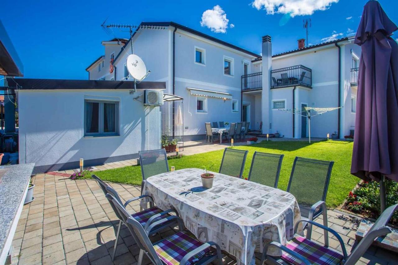 App Rosi Appartement Poreč Buitenkant foto