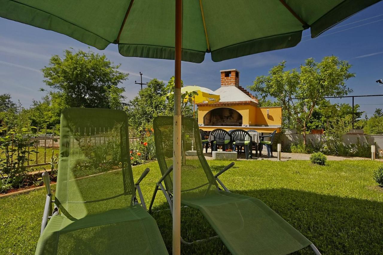 App Rosi Appartement Poreč Buitenkant foto