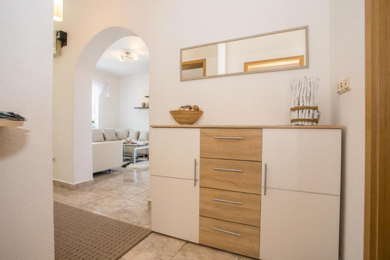 App Rosi Appartement Poreč Buitenkant foto